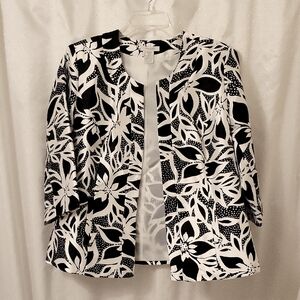 Stylish Dressbarn Black and White Women's Jacket, Size 14/16
